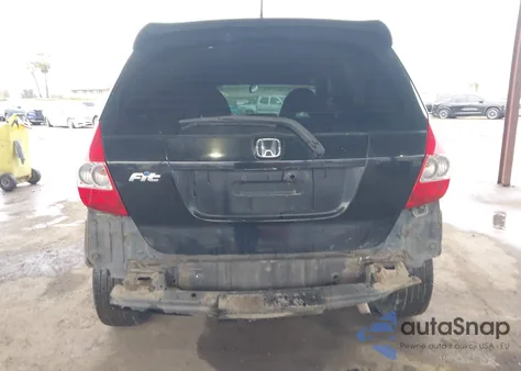 2008 Honda Fit Sport z USA, uszkodzony, nr VIN JHMGD38658S013970